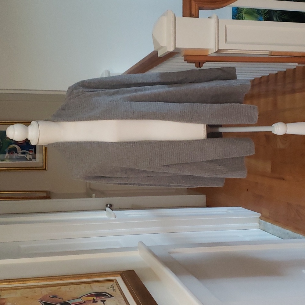 NWT  100% CASHMERE SAKS FIFTH AVE. XL
